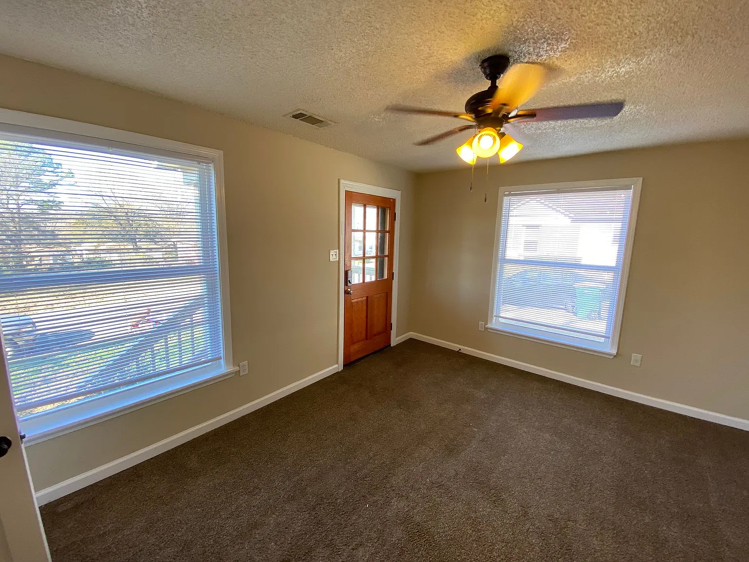 2309 S Park St — Photo 2