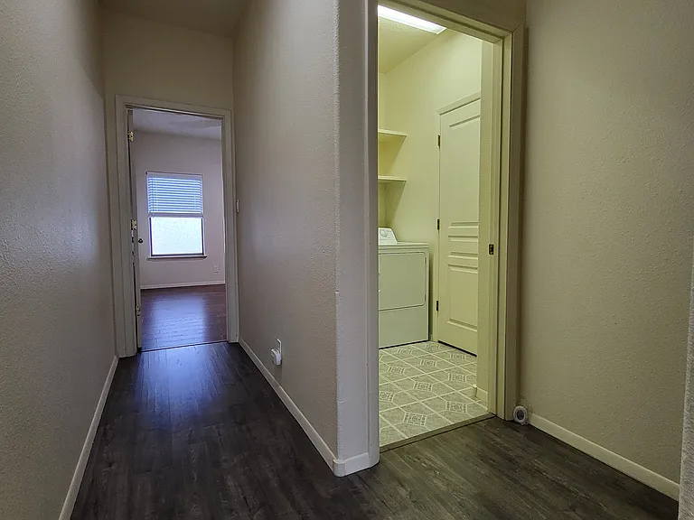 4211 Pitt St NE — Photo 12
