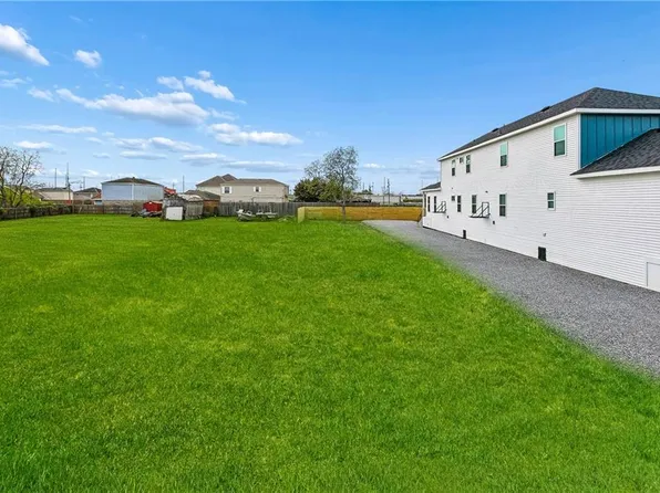 3432 Saint Ferdinand St, New Orleans, LA 70126