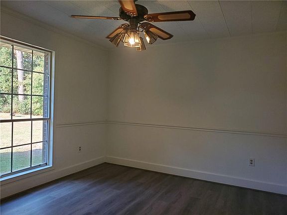 4th image of 3551 Baumhauer Rd