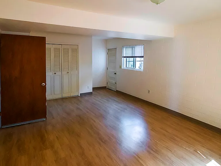 3355-3357 Stanford Ave #3355 — Photo 7