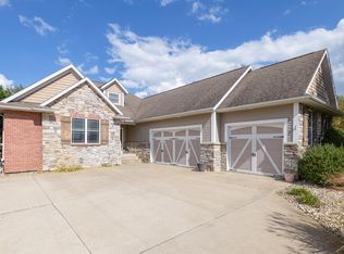 115 Hummingbird Ln, Niles, MI 49120