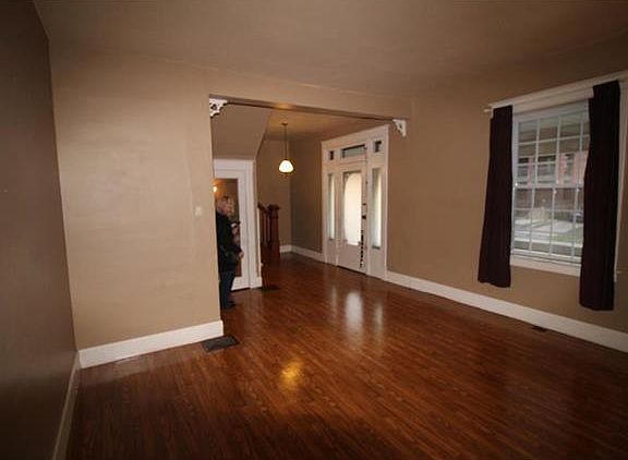 4th image of 2412 Cleveland Blvd