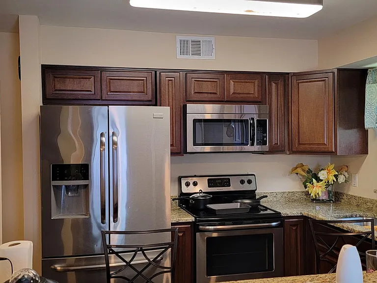 10500 Wild Oak Dr — Photo 9