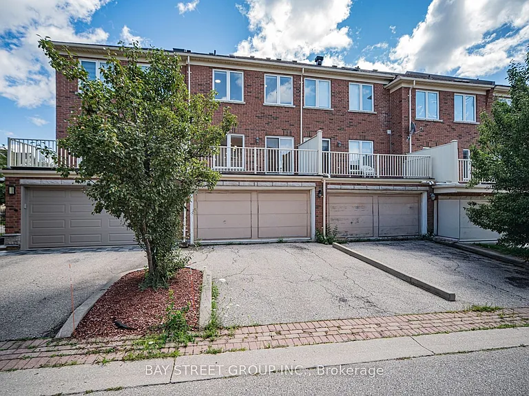 16 Dahlia Rd — Photo 2