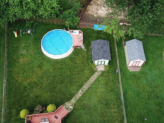 3rd image of 2420 Owen Dr