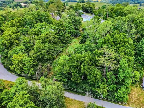 Hotel Ave, Tazewell, VA 24651