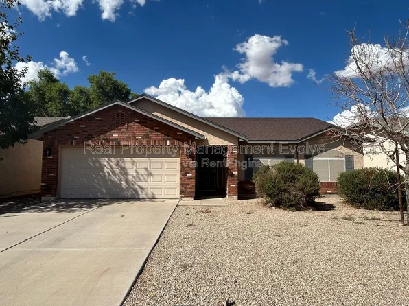4926 E Whitehall Dr, San Tan Valley, AZ 85140