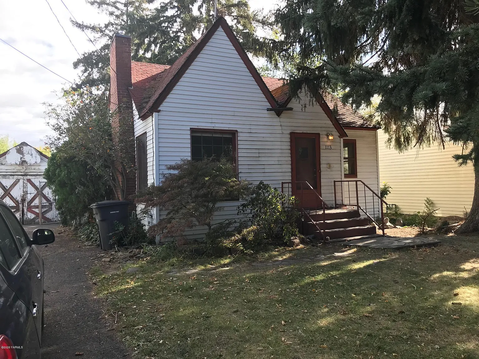 1113 Queen Ave photo 1