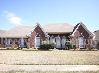 1270 Hidden Ridge Ln, Cordova, TN 38016