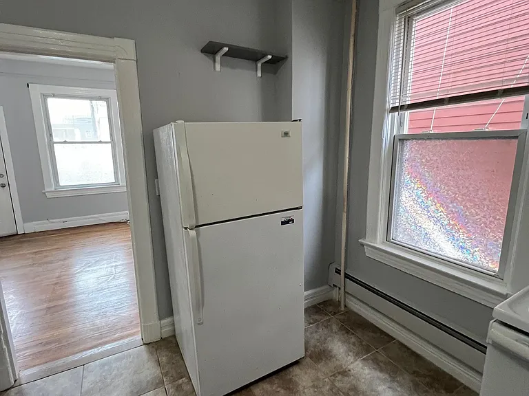 154 Myrtle Ave — Photo 4