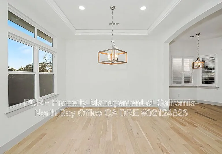 1920 Fountainview Cir — Photo 5