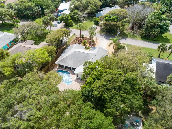 120 Medina St, Melbourne Beach, FL 32951