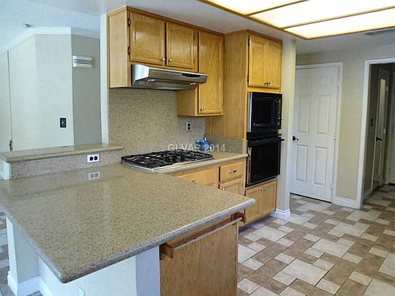 2nd image of 1017 Sagerock Way