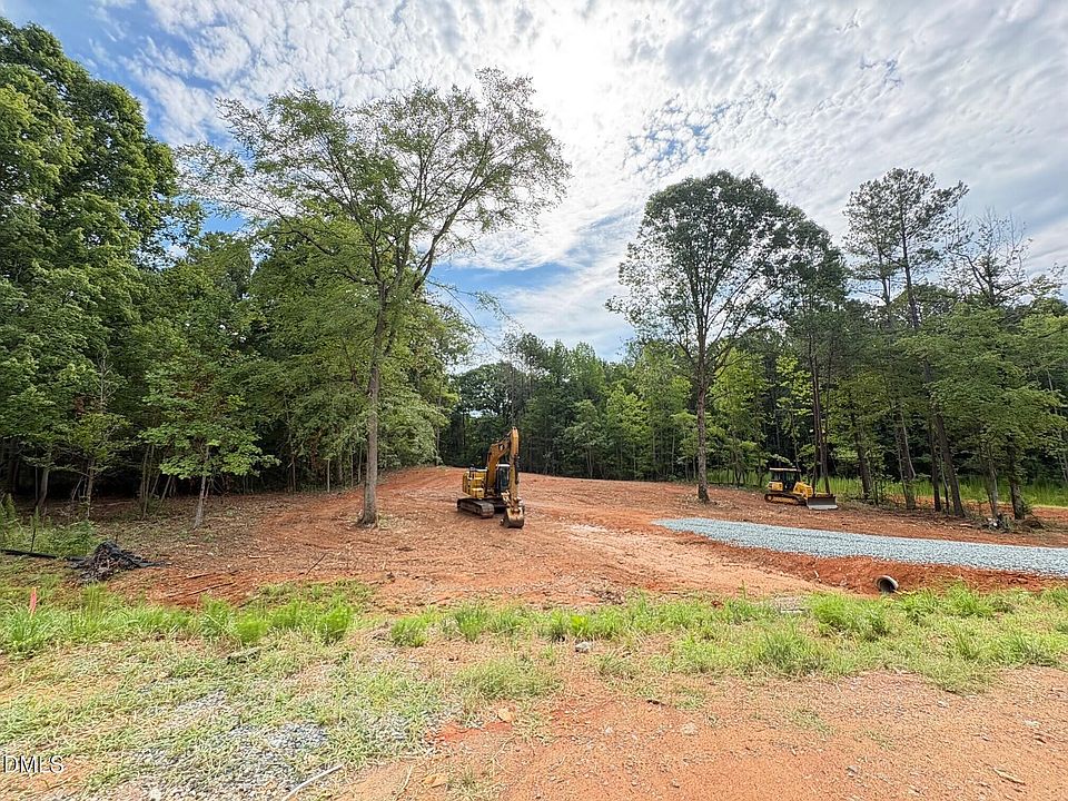 1st image of 375 Gaines Trl