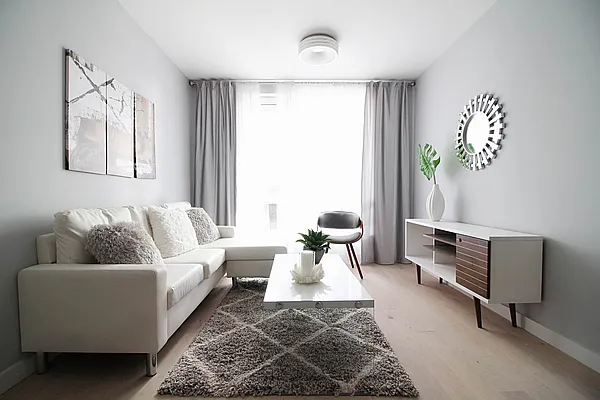 Sold by SunAmerica Realty Group Inc (DO NOT USE) | media 2