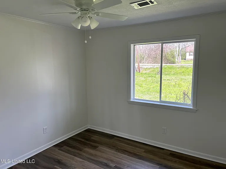 2647 State Highway 468 — Photo 13