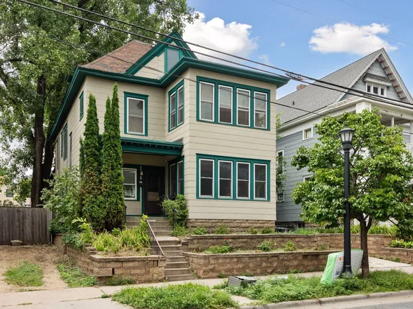 904 W 22nd St, Minneapolis, MN 55405