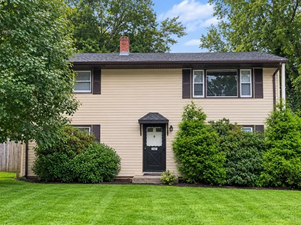 107 Crescent Dr, East Hartford, CT 06118