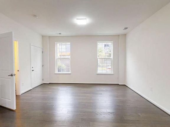 3rd image of 3206 Yeager Dr Unit 5E