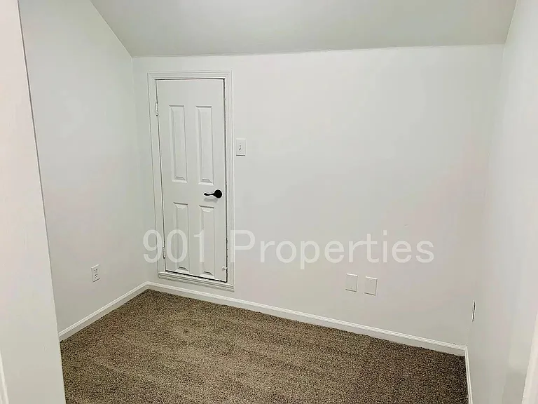 1602 Bubbling Brook Dr — Photo 11