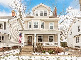 2171 Briarwood Rd, Cleveland Heights, OH