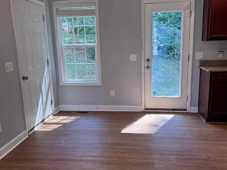 830 Eagles Nest Dr — Photo 16