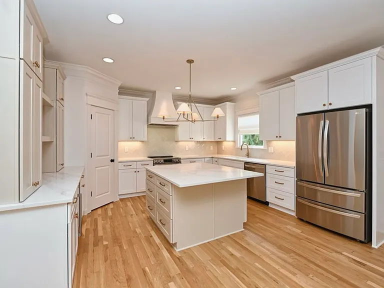 1543 Battlefield Dr #A — Photo 7