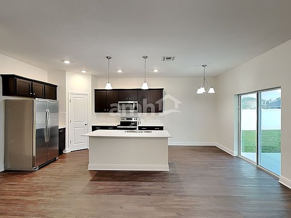 4th image of 1279 Sky Lakes Dr
