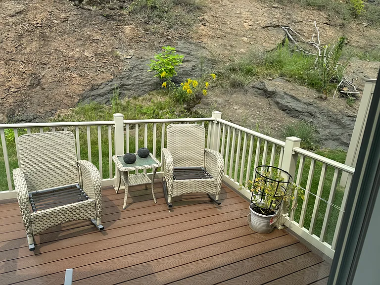 717 Northampton St — Photo 11