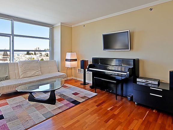 2nd image of 1701 Jackson St APT 706