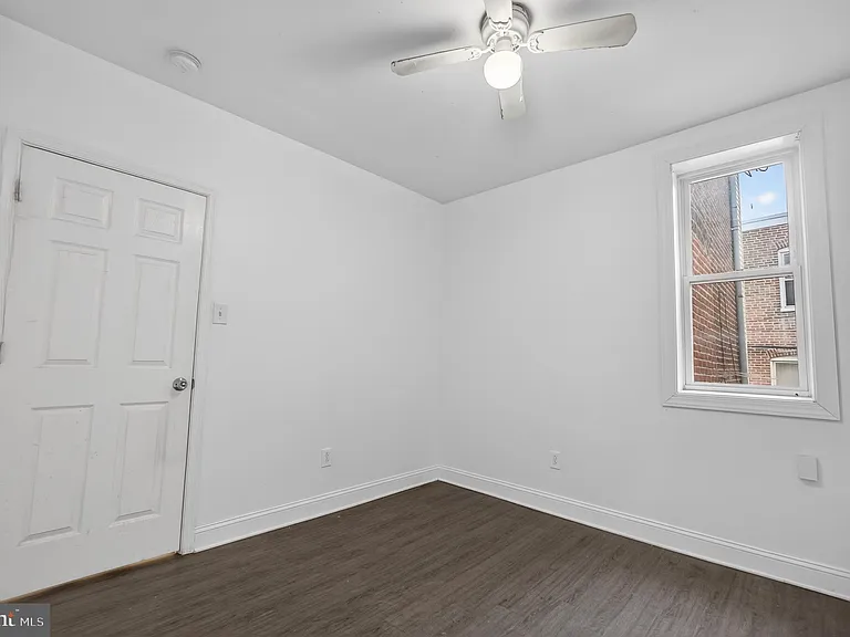 3138 W Allegheny Ave #A — Photo 12
