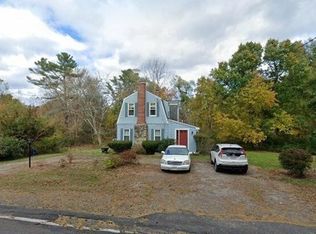 37 W Elm St, Pembroke, MA 02359