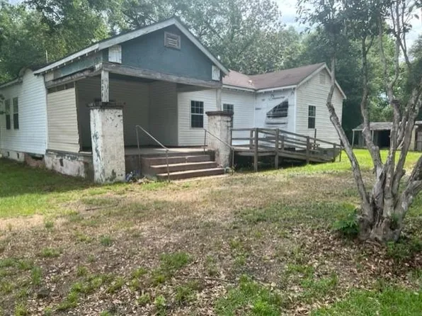 224 School St, Dozier, AL 36028