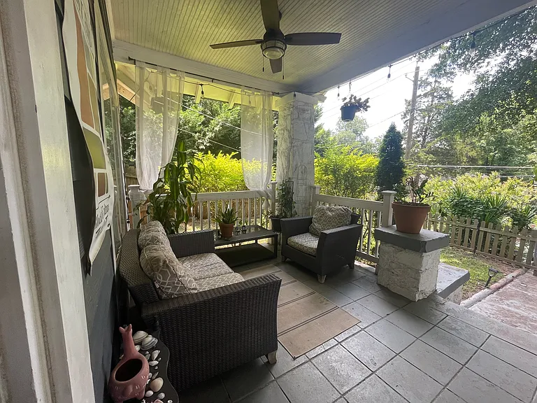 1447 Beecher St SW — Photo 18