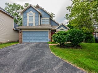 16 Brittany Cir, Rochester, NY 14618
