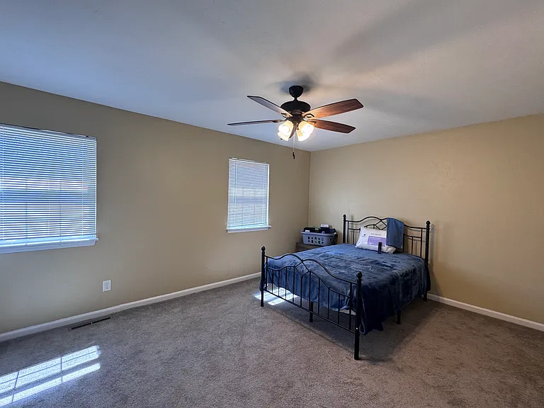 2638 King Ct — Photo 5