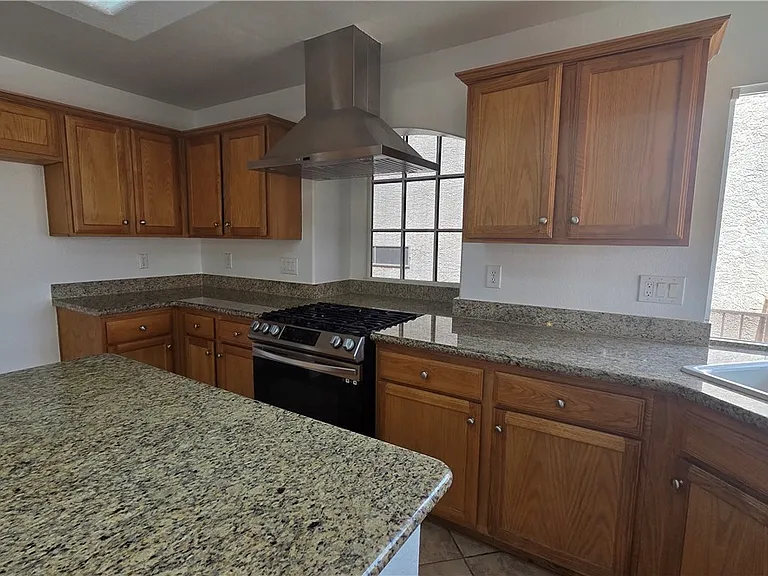 7642 Good Fortune Ct — Photo 10