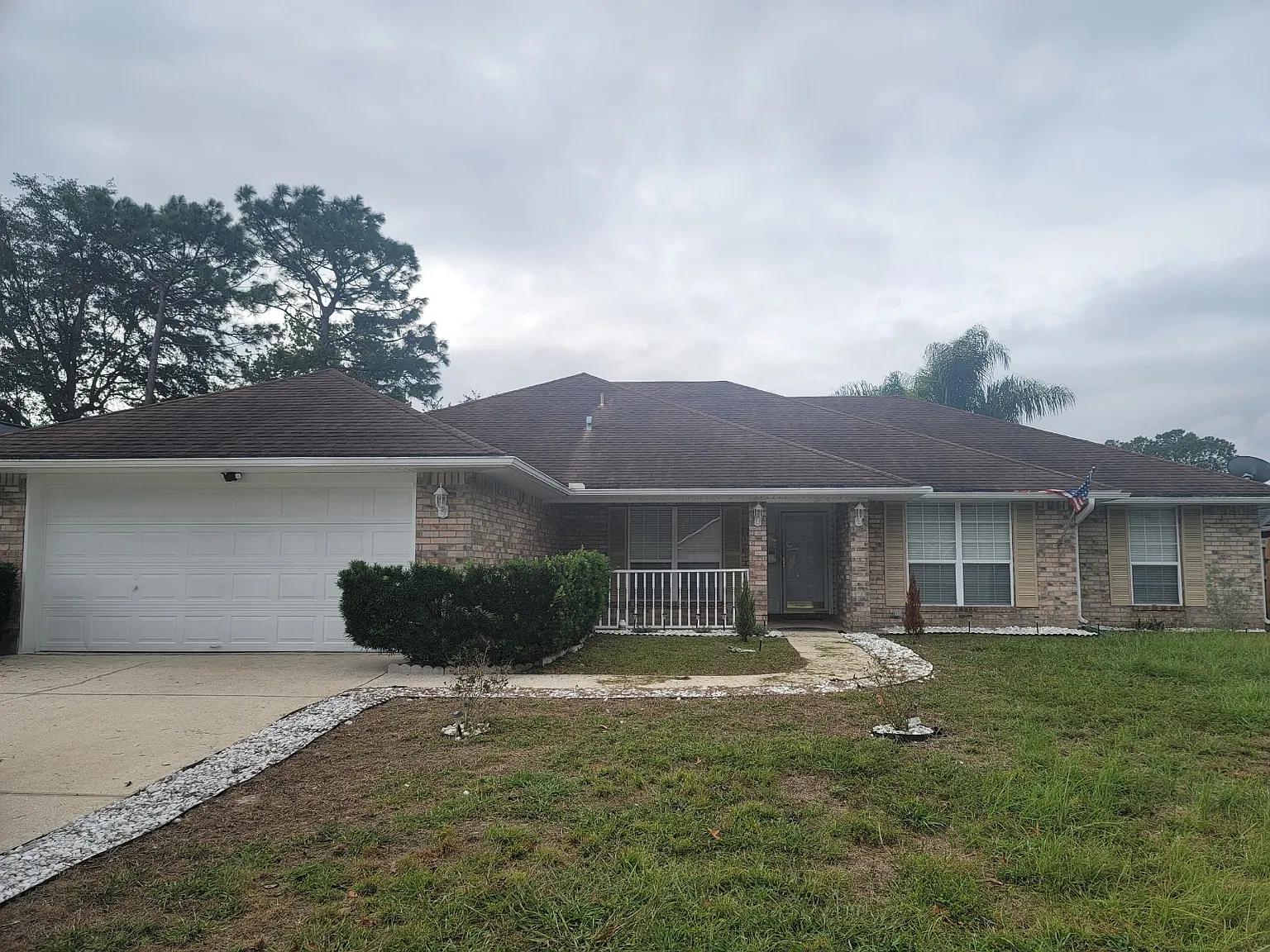4 bed, 2.0 bath, 2273 sqft, $2,495 — Photo 1