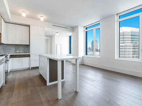 1 Clinton St #10B, Brooklyn, NY 11201