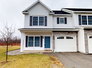 43 Reutter Dr, Selkirk, NY 12158