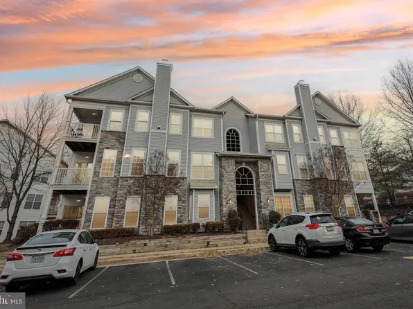 5963 Founders Hill Dr Unit 201, Alexandria, VA 22310