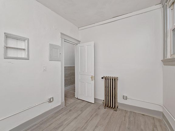 4th image of 4431 Allison St APT 9