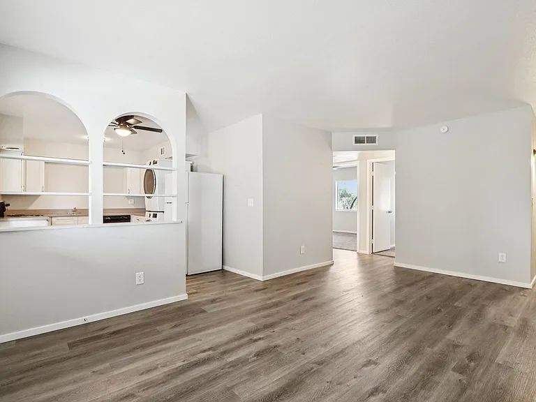 407 N Williams — Photo 1
