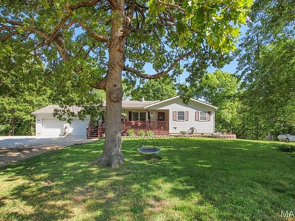 3rd image of 1745 Michel Rd