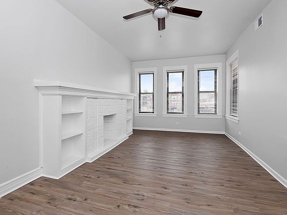 4th image of 11038-40 S Vernon Ave #2N
