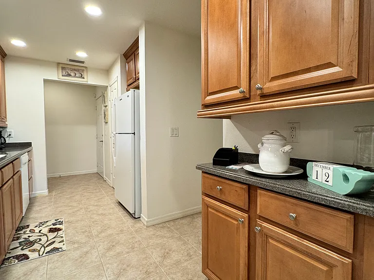 7212 Hamilton Rd — Photo 16