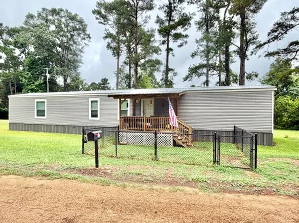 219 Stringer Bullock Rd, Foxworth, MS 39483