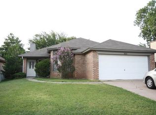 221 Cutting Horse Ln, Keller, TX 76248