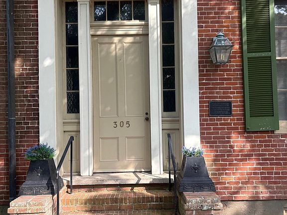 2nd image of 305 N Rankin St